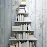 kreatywna choinka - półki na książki i książki