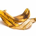 Domowe sposoby na rośliny doniczkowe - skórki od bananów bogate są w potas